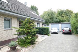 Haus Einfahrt Ost