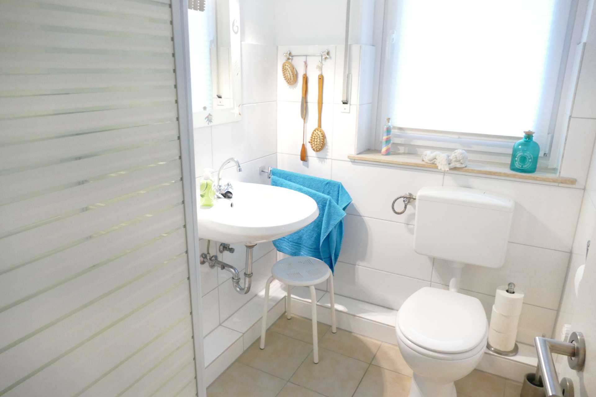 Gäste WC mit Dusche EG