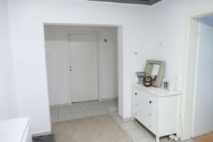 Flur  im Souterrain