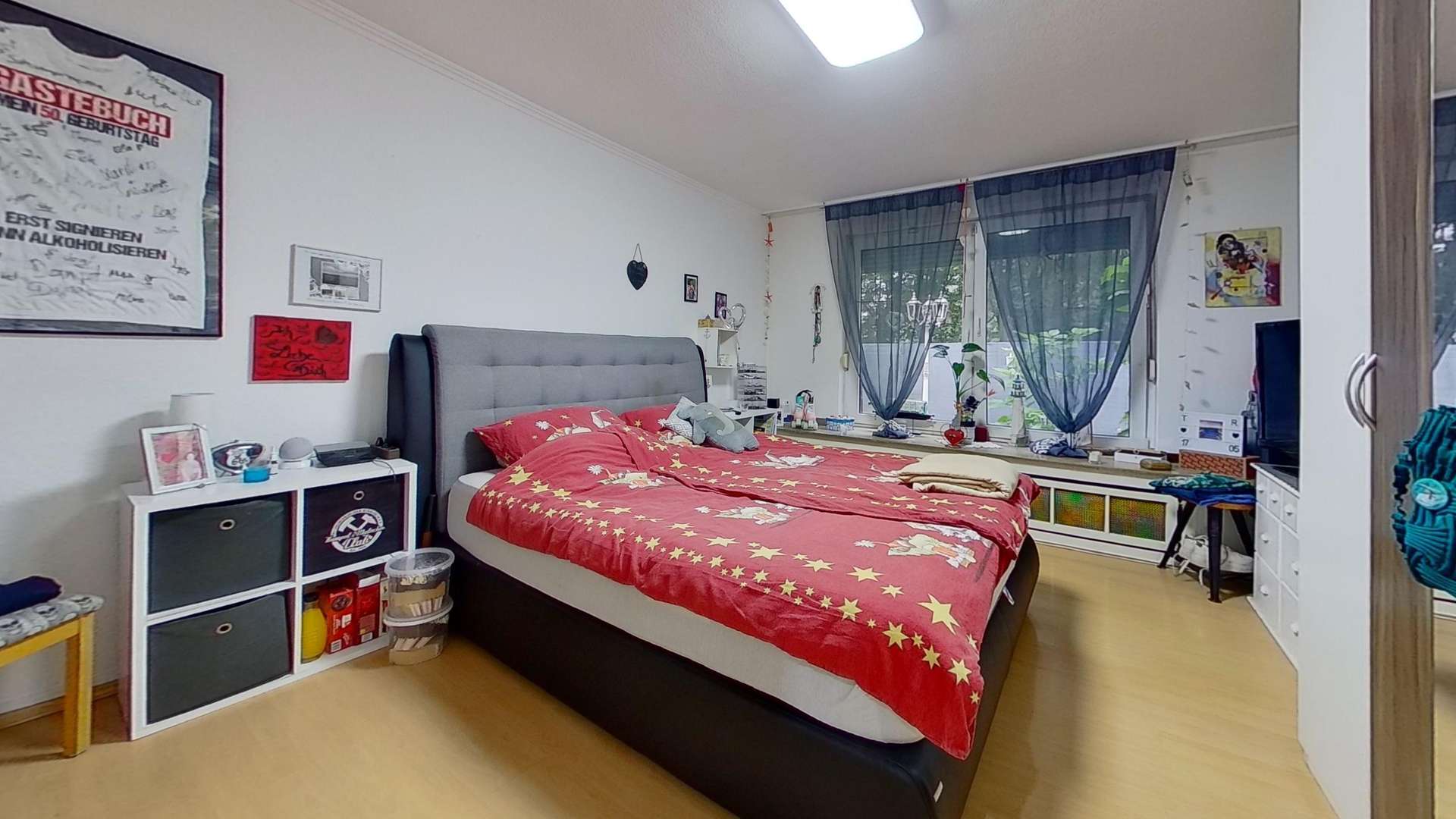 WE rechts - Schlafzimmer