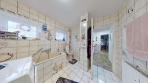 WE rechts - Badezimmer