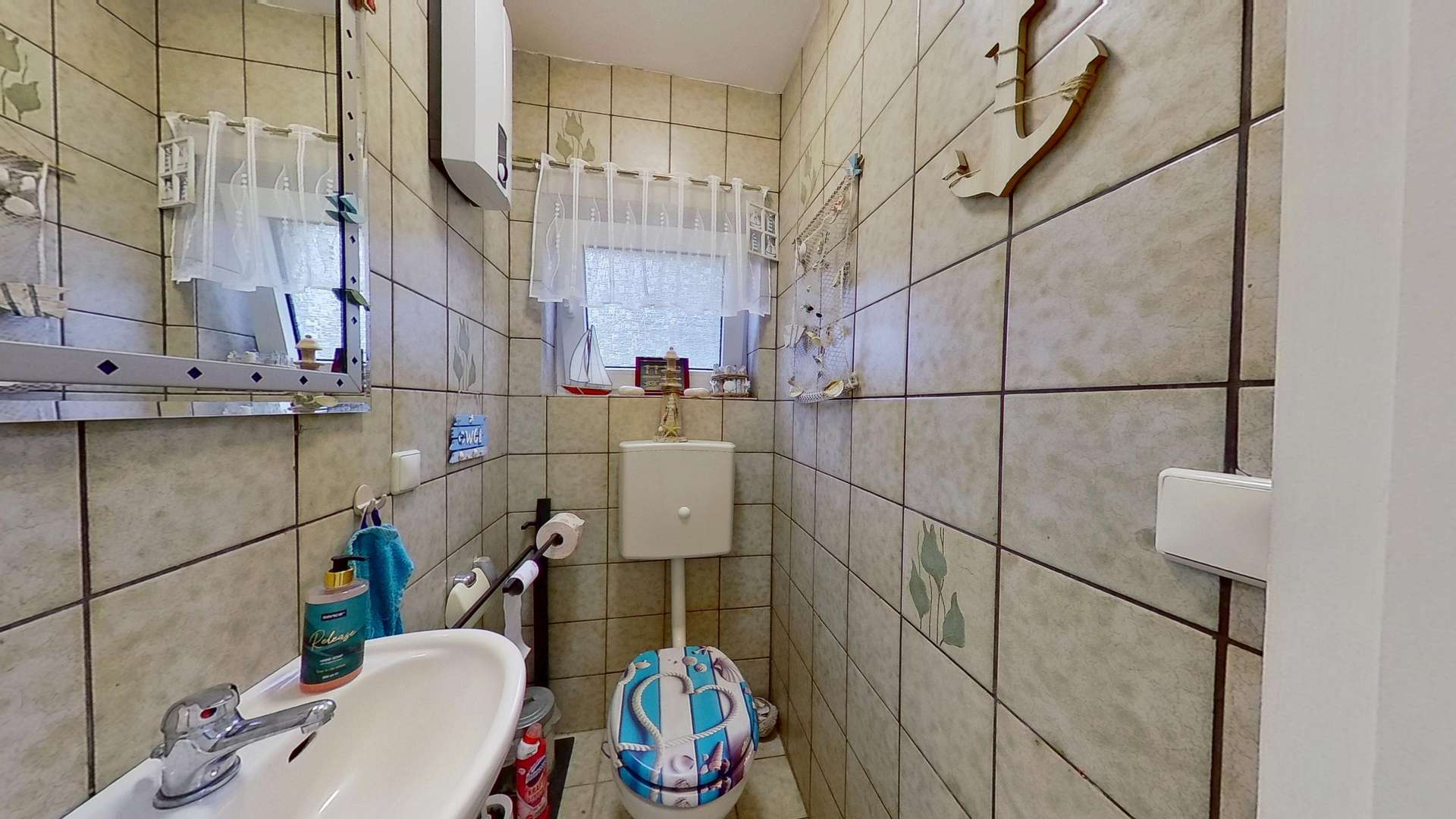 WE rechts - Gäste WC