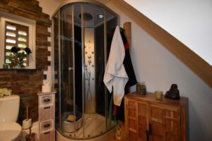 WE Links Dusche 1.OG