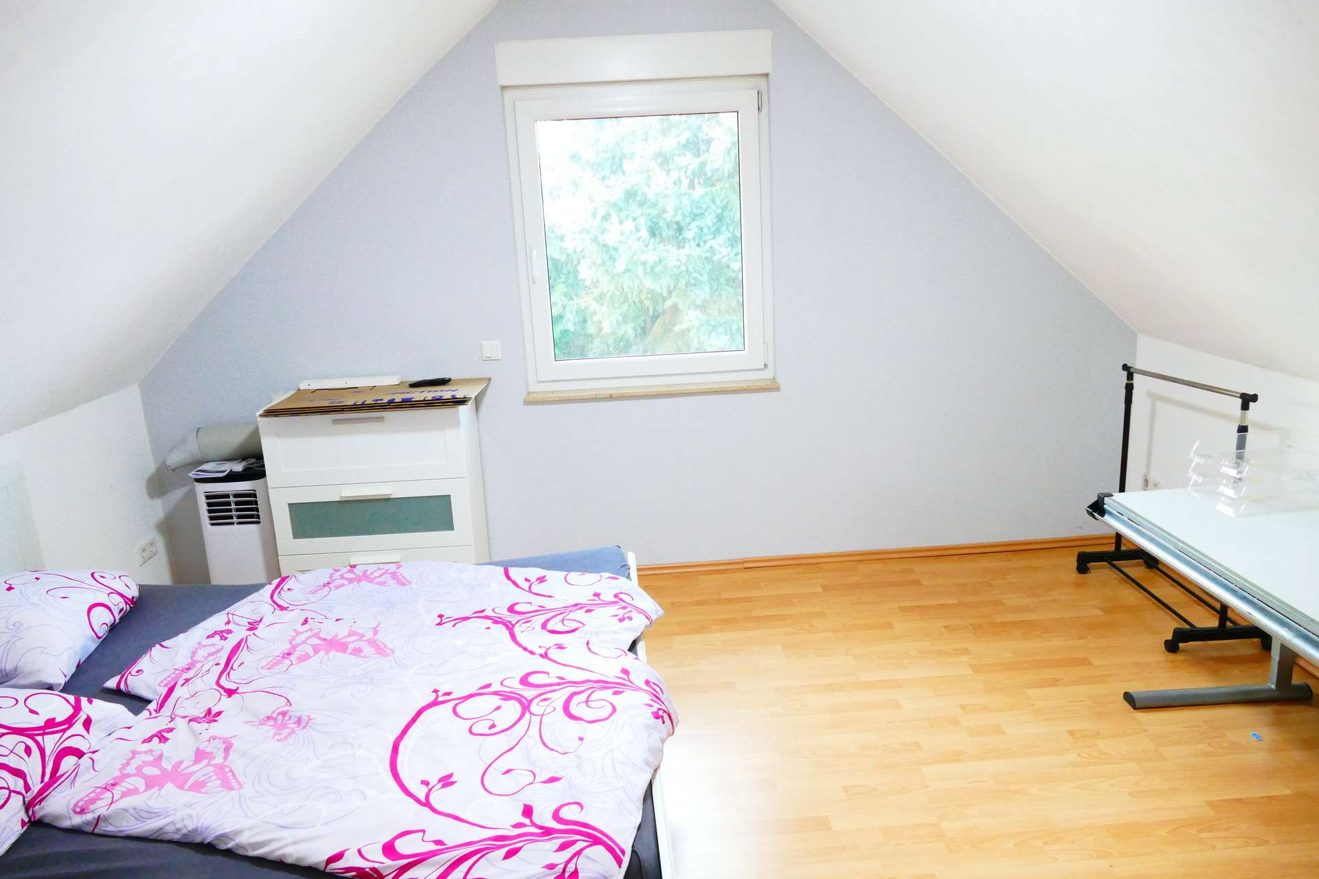 Schlafzimmer DG