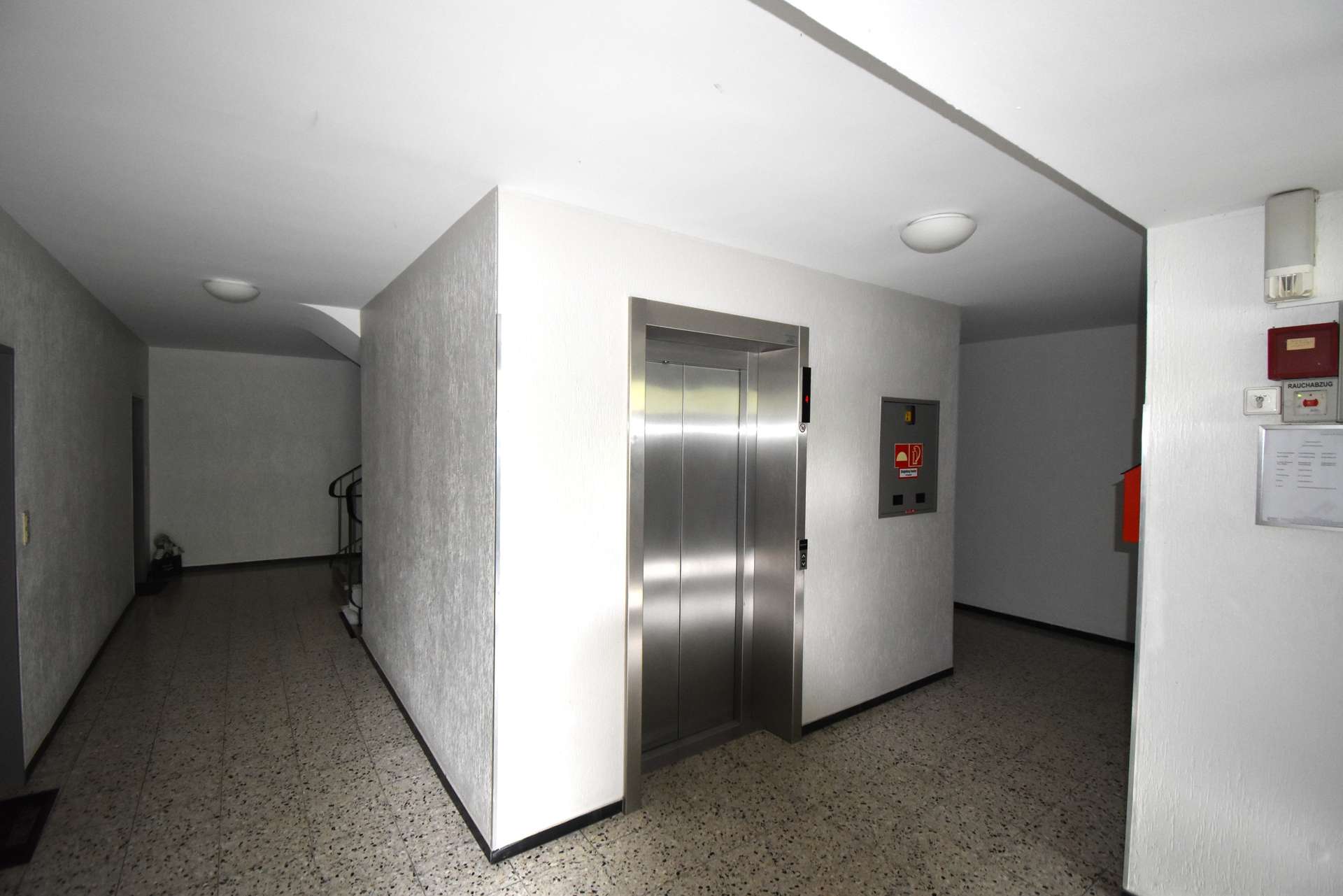 Treppenhaus EG