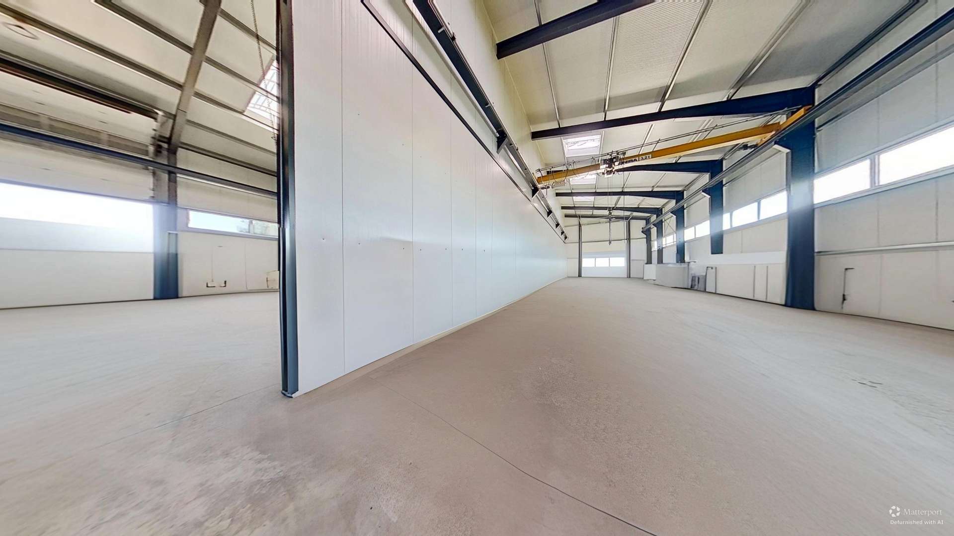 kleine Halle Blickrichtung  Westen