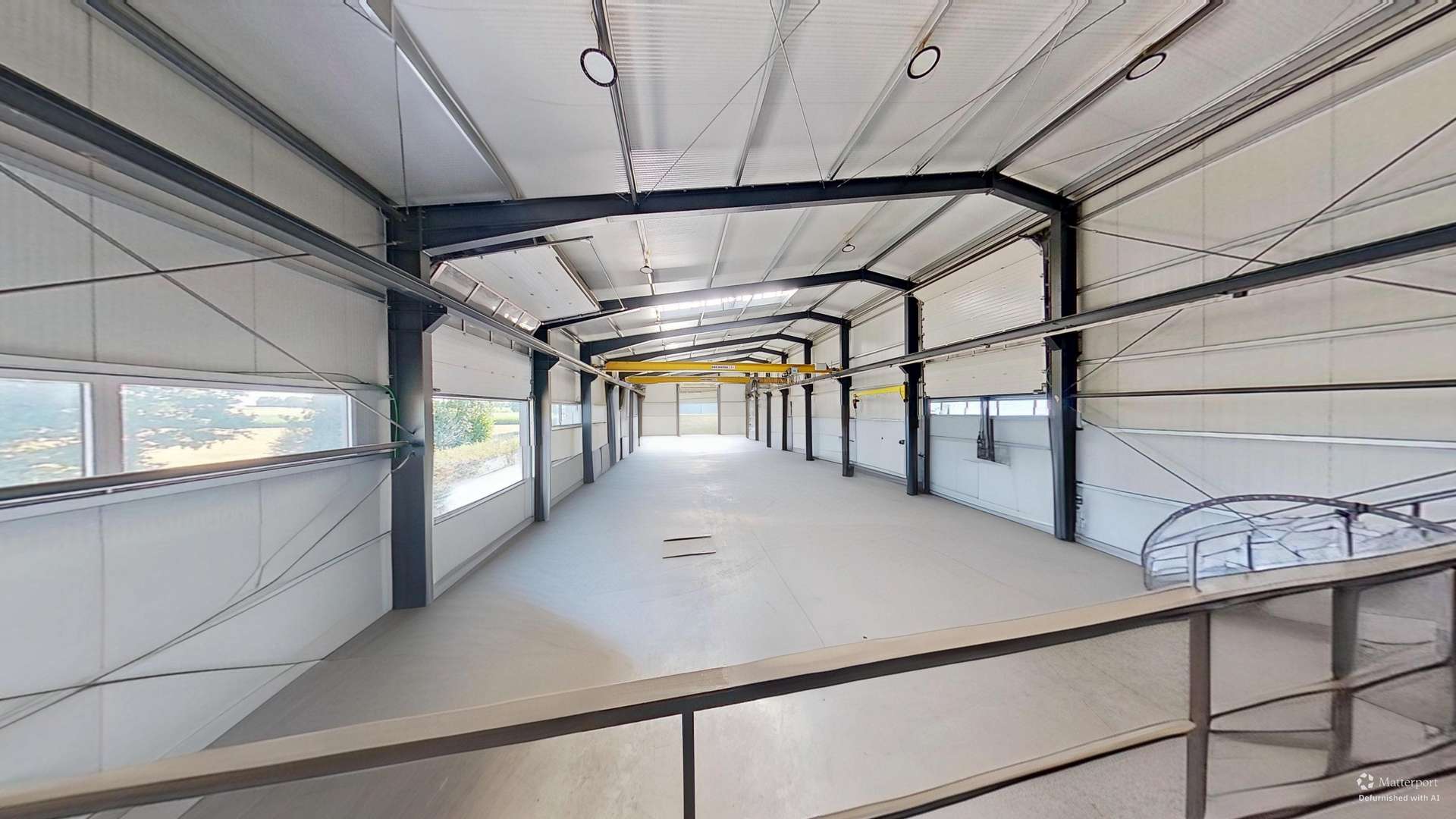 große Halle Blickrichtung Westen